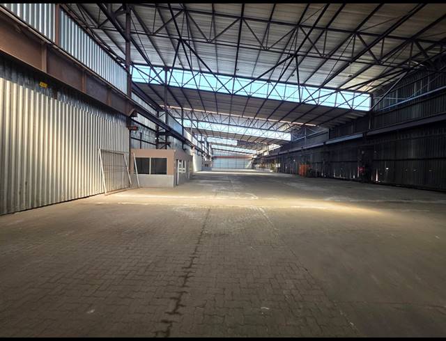 3,300M² WAREHOUSE TO LET IN ALRODE